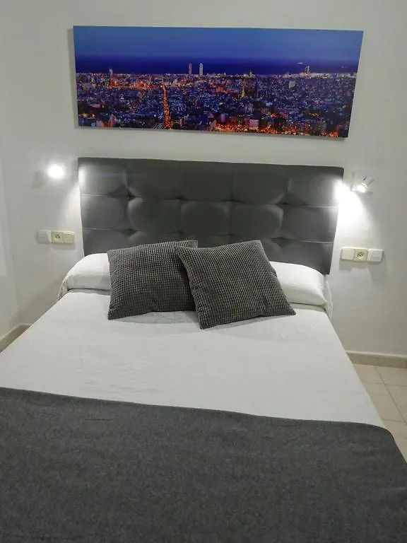 Hostal Lleida Barcelona Guest house